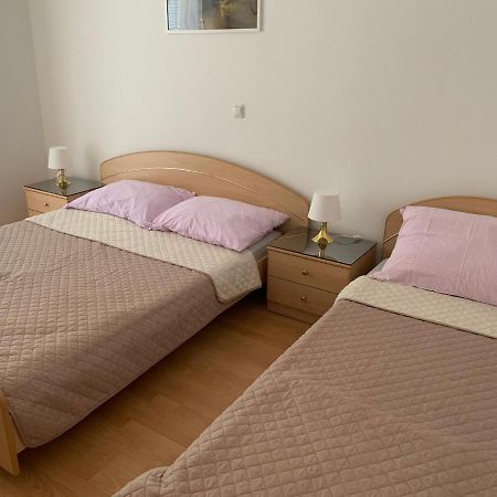 Sobe I Apartmani Til Crikvenica Exterior foto