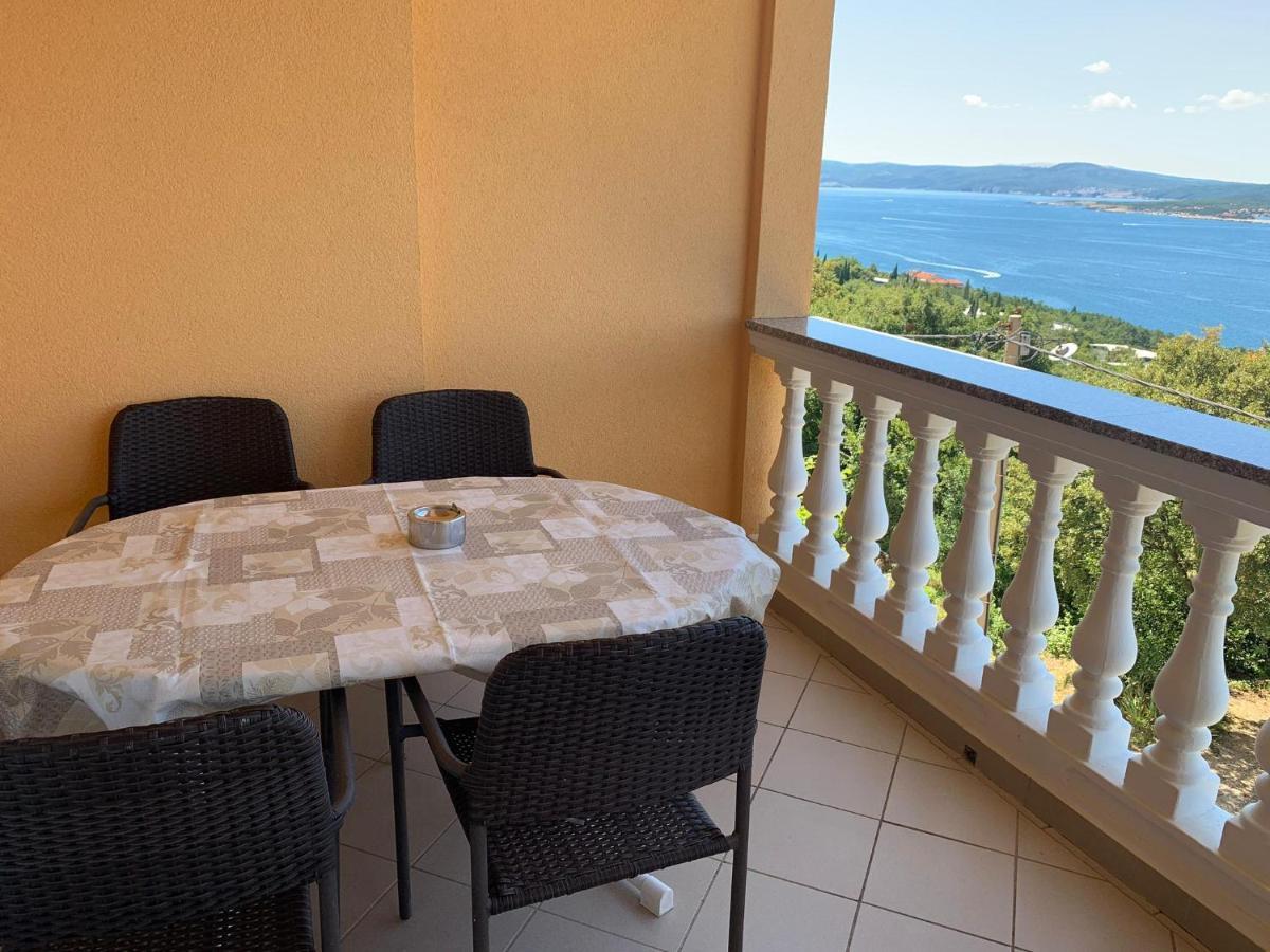 Sobe I Apartmani Til Crikvenica Exterior foto