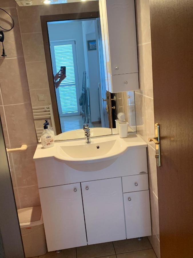 Sobe I Apartmani Til Crikvenica Exterior foto